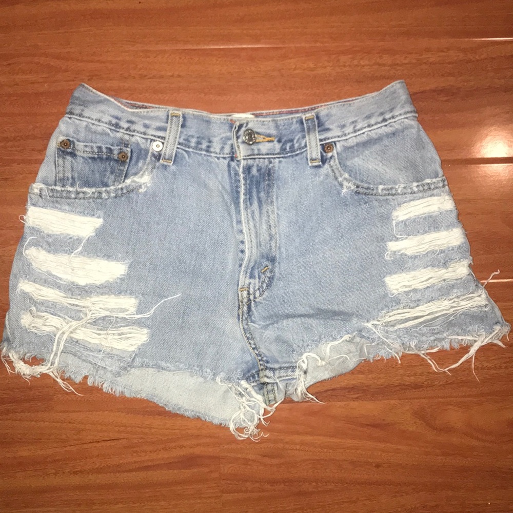 Levi’s cutoff jean shorts